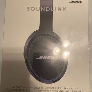 ose SoundLink Around Ear Wireless Headphones - Black New
